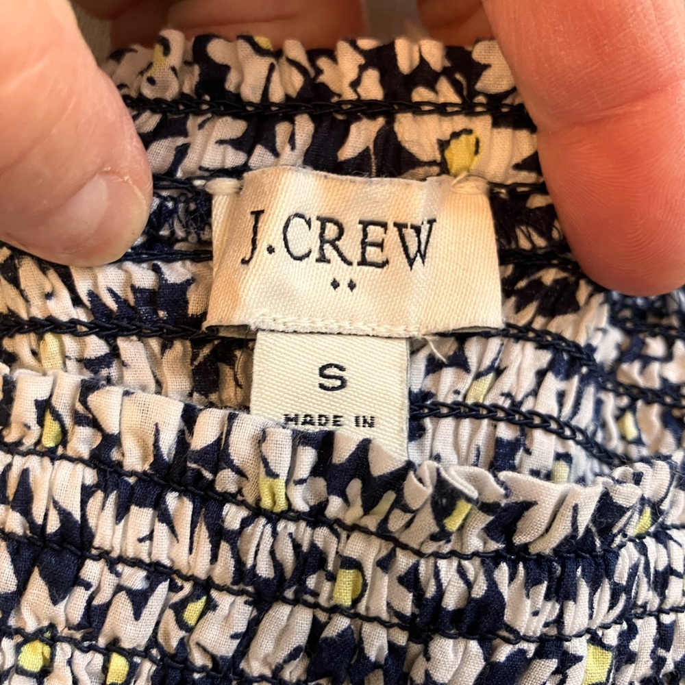 J. Crew Navy Floral Smocked Puff Sleeve Crop Top size S - Picture 6 of 12